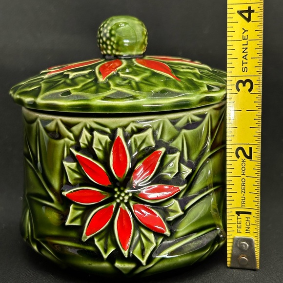 Vintage Enesco Green Poinsettia Christmas Bowl with Lid Sugar/Candy/Cookie/Nut - Picture 7 of 8